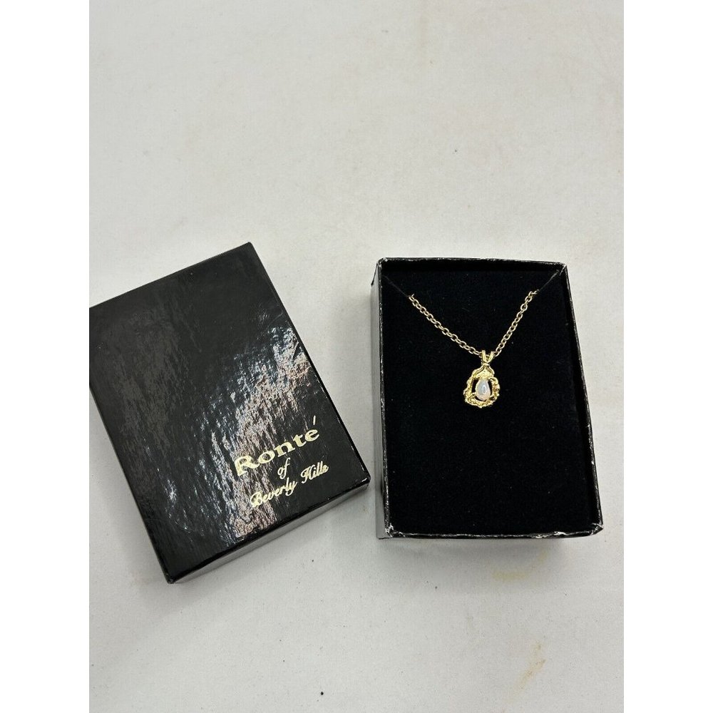 1983 Ronte’ of Hollywood 14k Gold Vermeil Genuine Opal Necklace With Box